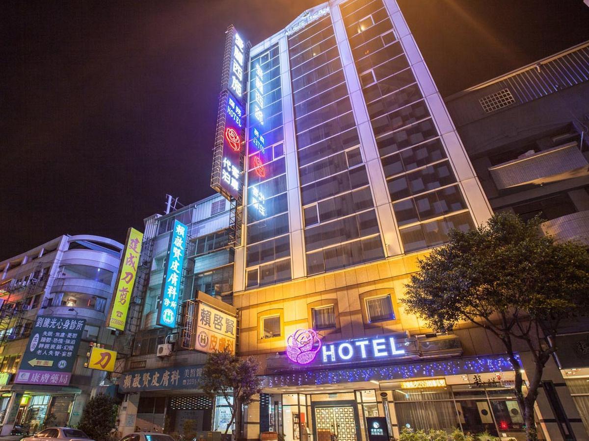 Mila Hotel Тайчжун Екстер'єр фото