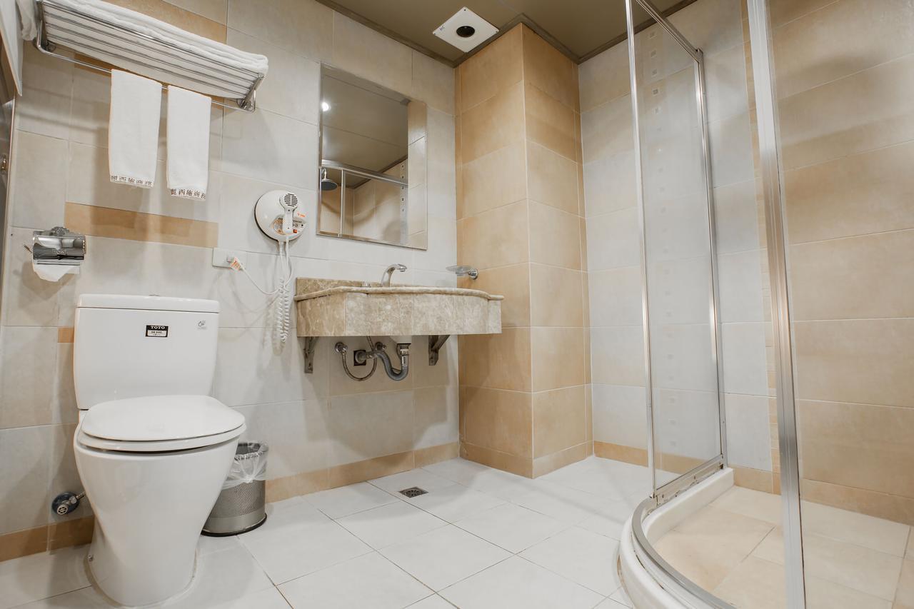 Mila Hotel Тайчжун Екстер'єр фото