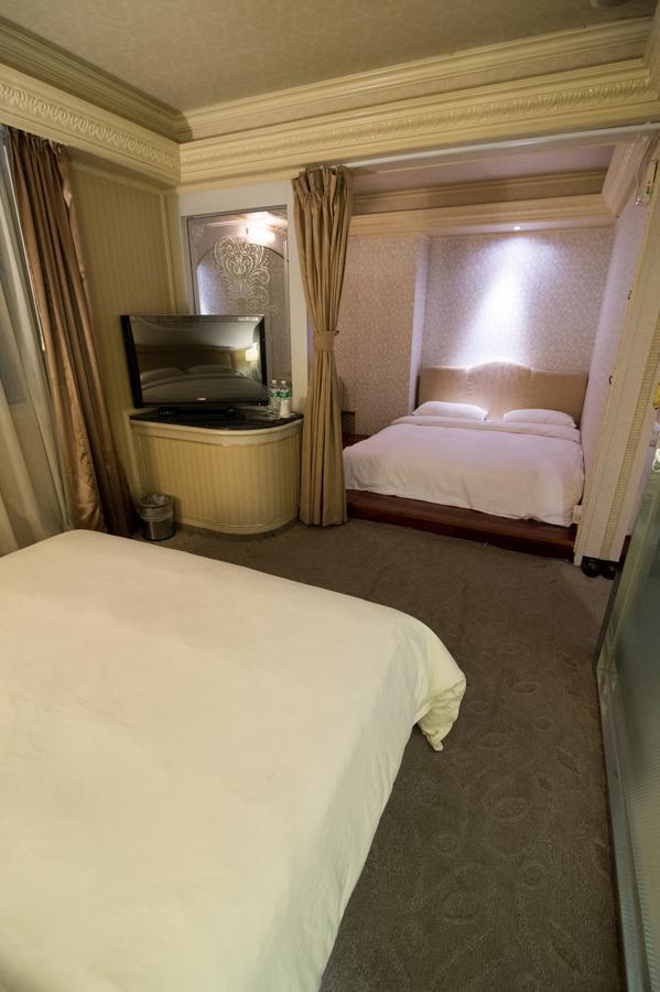 Mila Hotel Тайчжун Екстер'єр фото