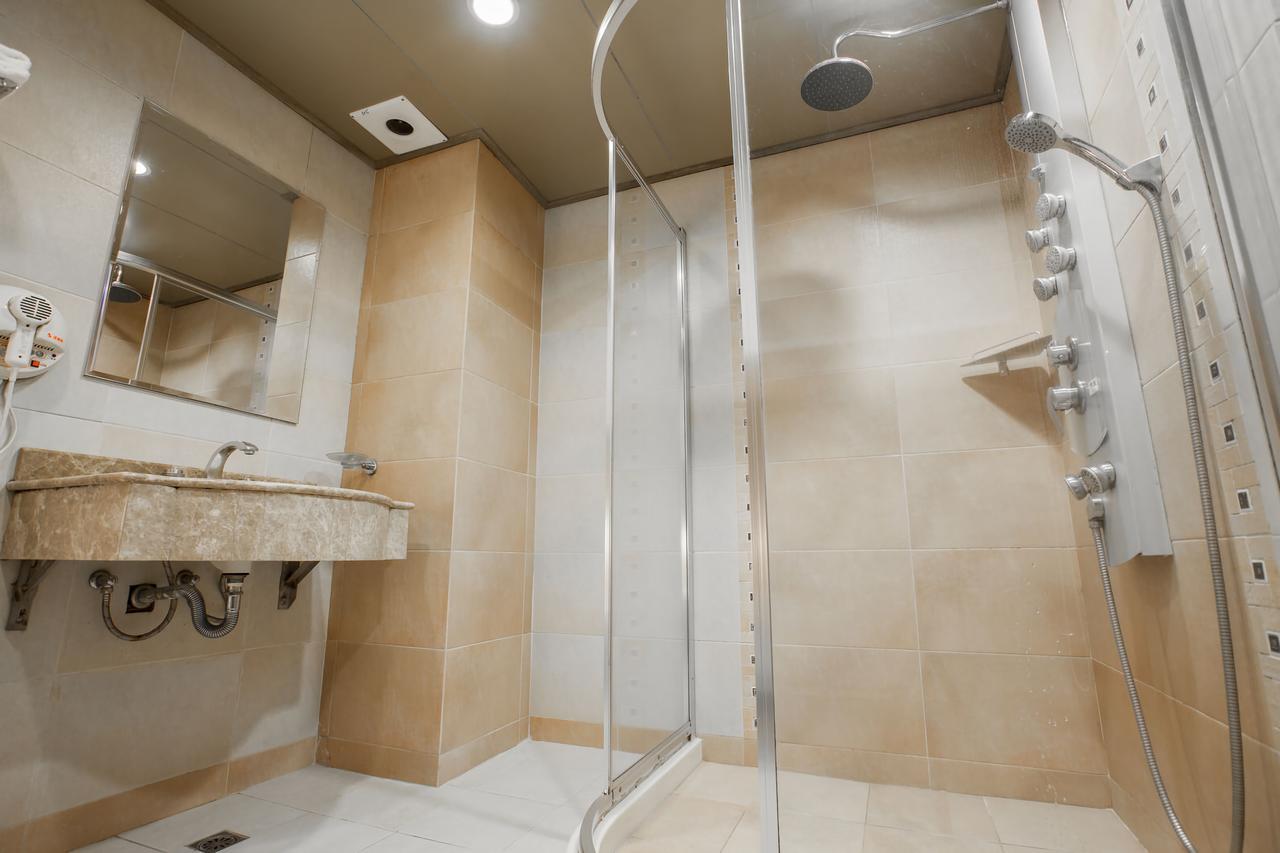 Mila Hotel Тайчжун Екстер'єр фото